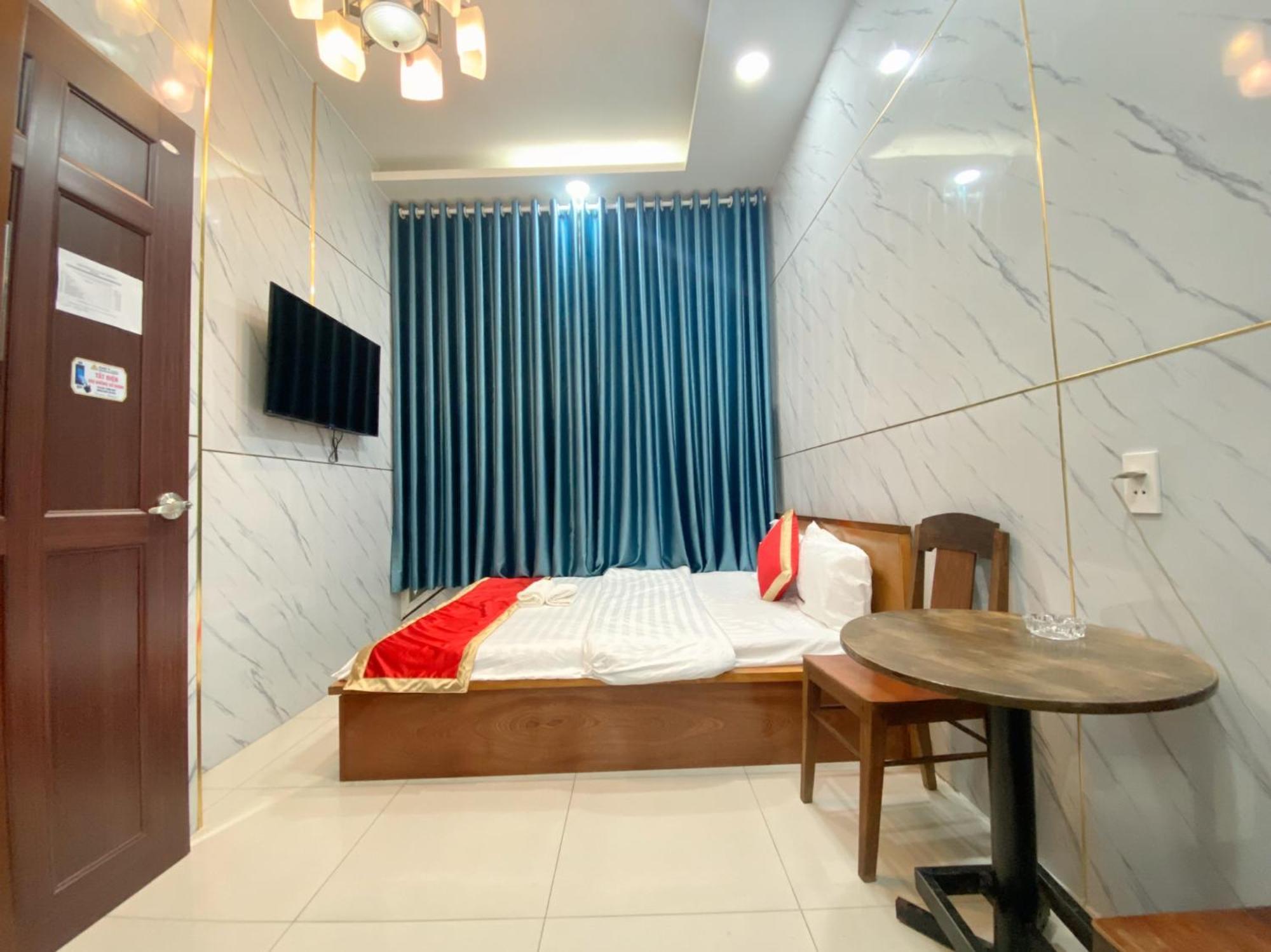 Lucky Hotel Ho Chi Minh City Exterior photo