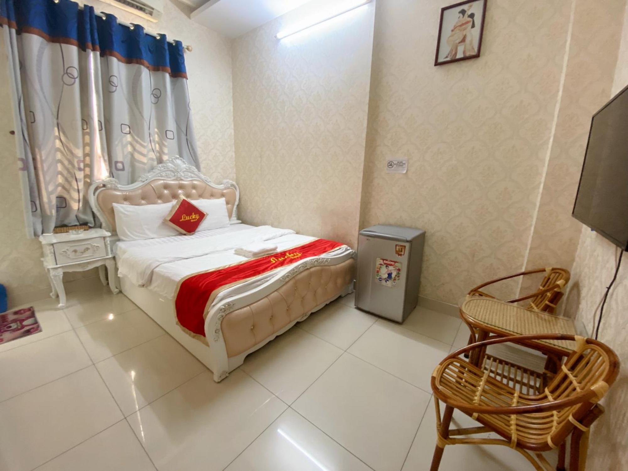 Lucky Hotel Ho Chi Minh City Exterior photo