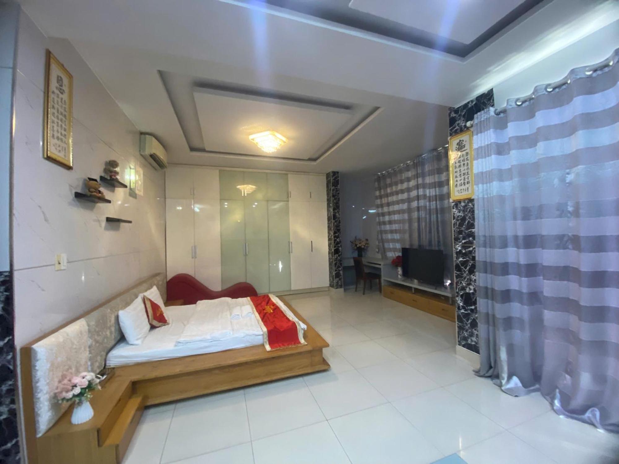 Lucky Hotel Ho Chi Minh City Exterior photo