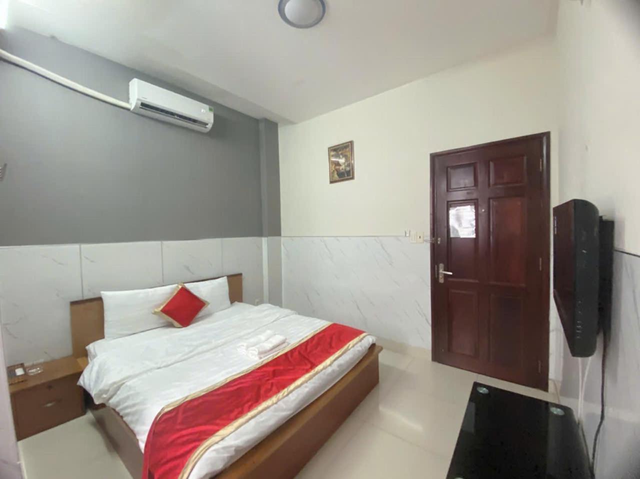 Lucky Hotel Ho Chi Minh City Exterior photo