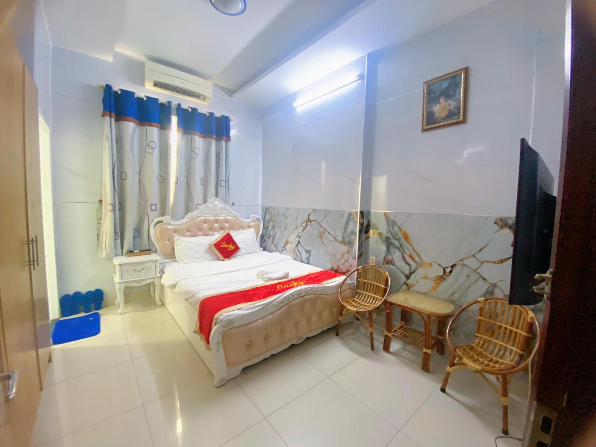 Lucky Hotel Ho Chi Minh City Exterior photo